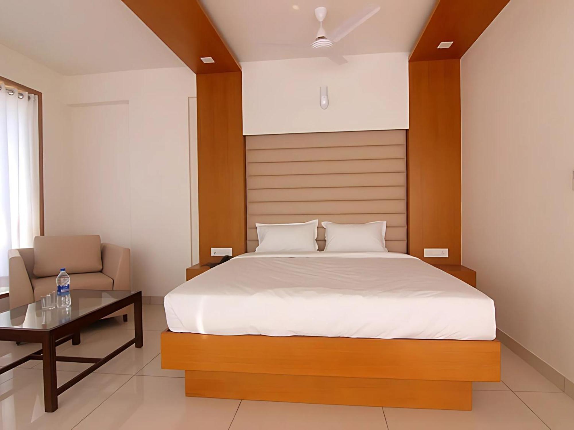 Srijan Inn อาบูโรด ภายนอก รูปภาพ